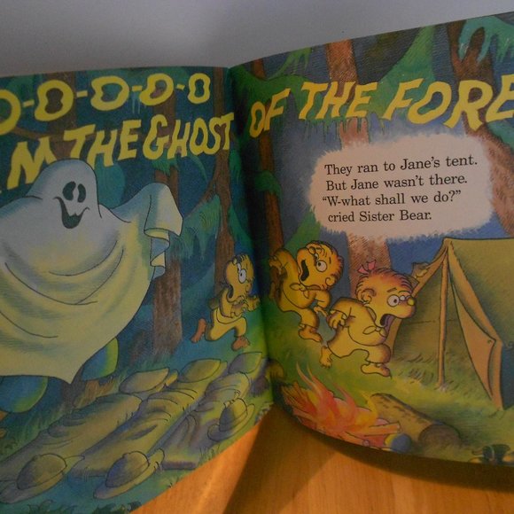 The Berenstain Bears " Ghost of the Forest" Paperback Book 1988 - Picture 4 of 4
